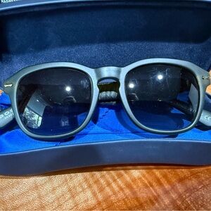 Men's Matte Black Sunglasses - Polarized Lens